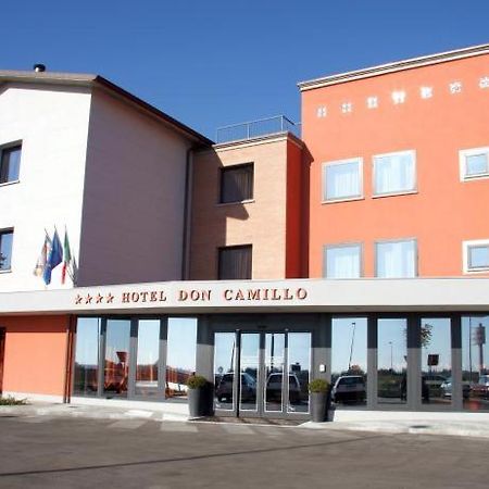 Hotel Don Camillo Brescello Exterior foto